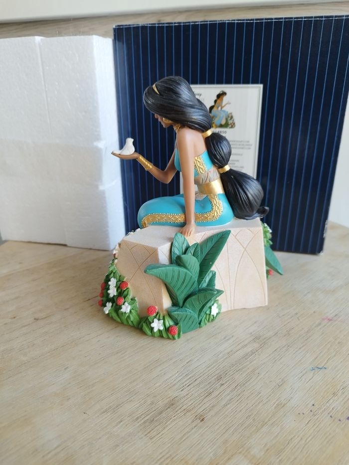Figurine Disney showcase jasmine jardin botanique - photo numéro 3