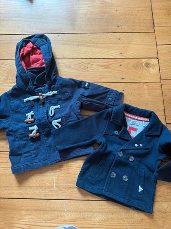 Veste légères en t bon état taille 6 mois