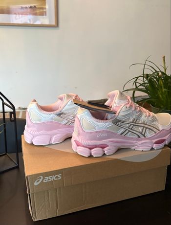 Asics NYC Pink 36