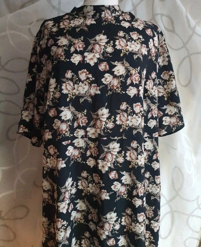 Superbe robe femme 48 - 4xl - photo numéro 2