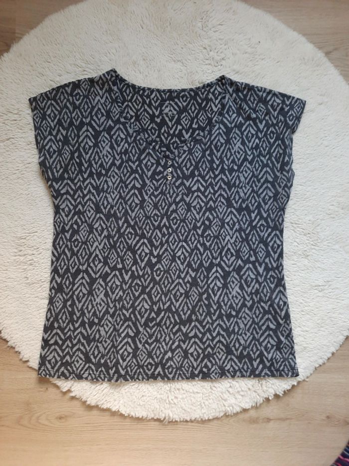 Tee-shirt
