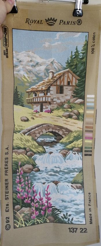 Vends canevas à réaliser