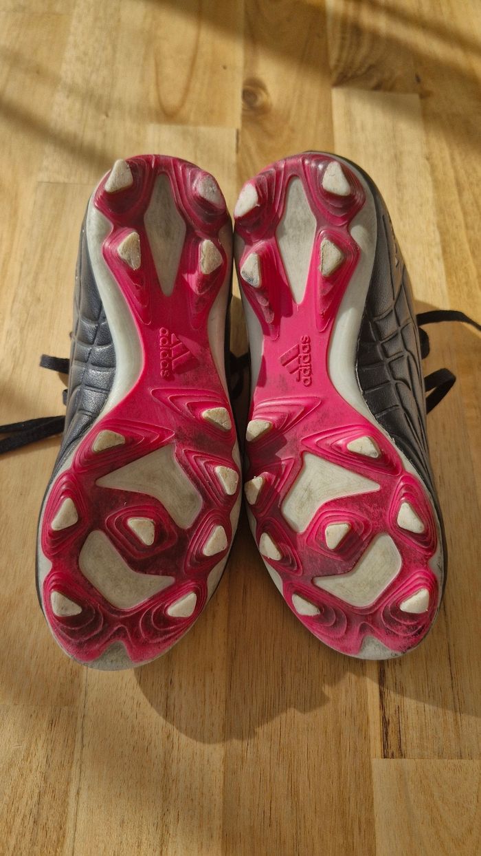 Crampons de foot Adidas - photo numéro 3