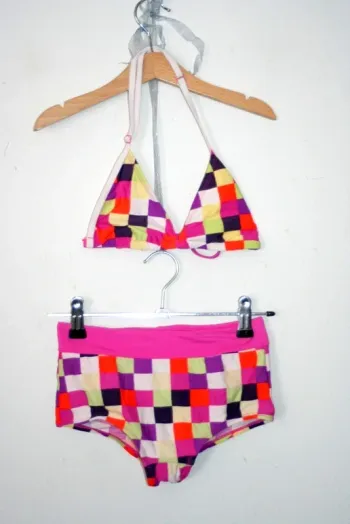 Maillot de bain 2 pièces Go Sport, taille 12 ans