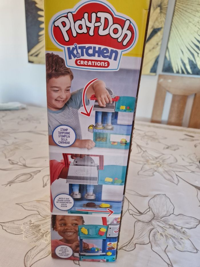 Play doh kitchen création - photo numéro 2