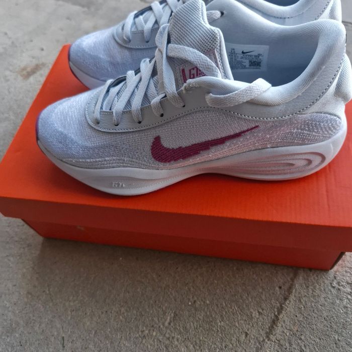 Nike - photo numéro 2