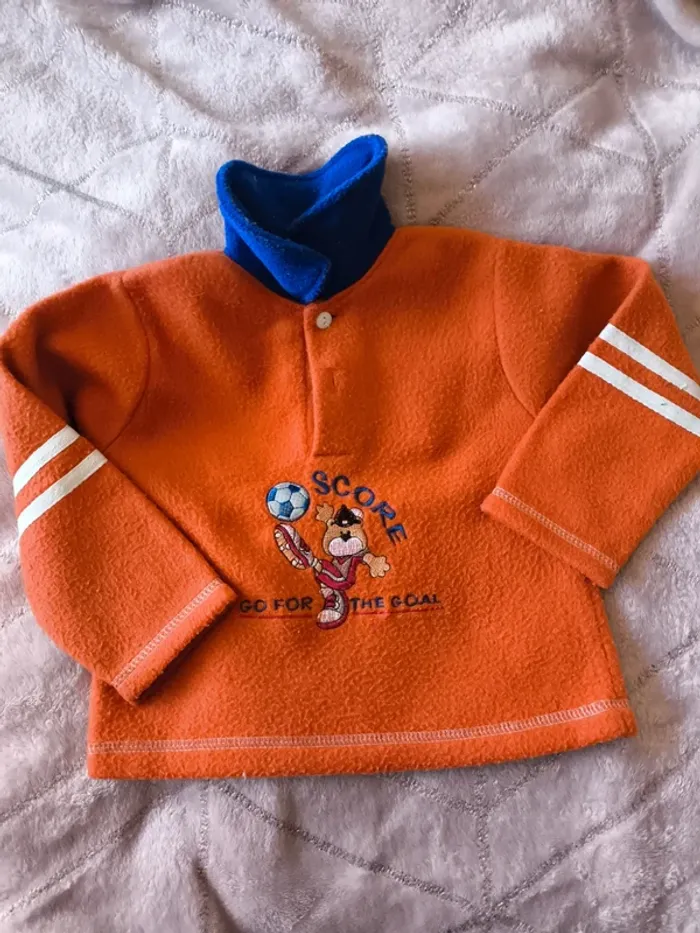 Pull 18 mois