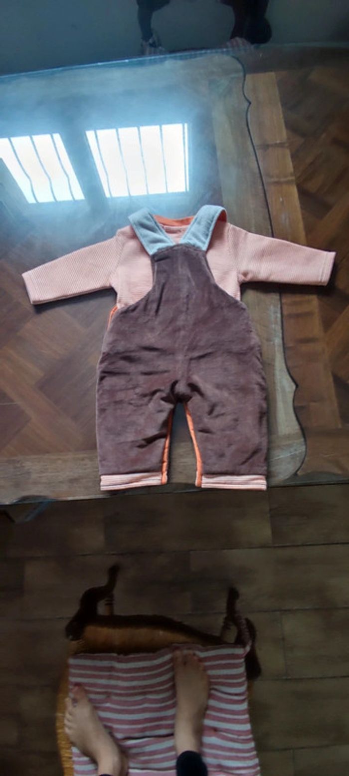 Ensemble salopette + t-shirt chauds 6 mois - photo numéro 3