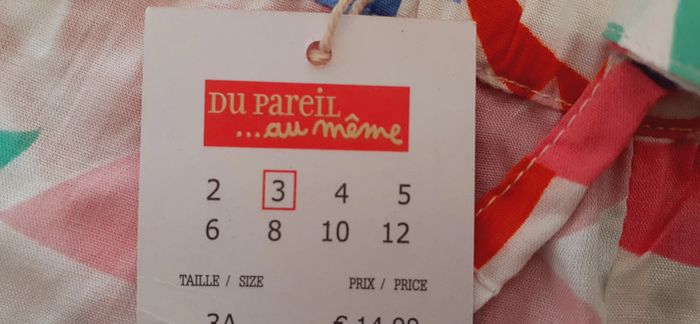 Short court fille 3-4 ans / Du pareil..au même - photo numéro 2