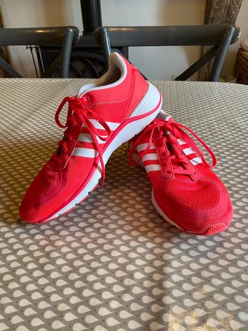 Baskets Adidas cloudfoam rouges fluo taille 40