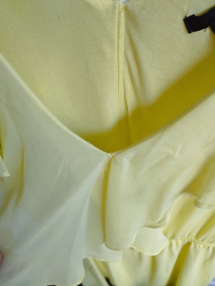 Robe d'été jaune avec volants taille M - H&M - photo numéro 4
