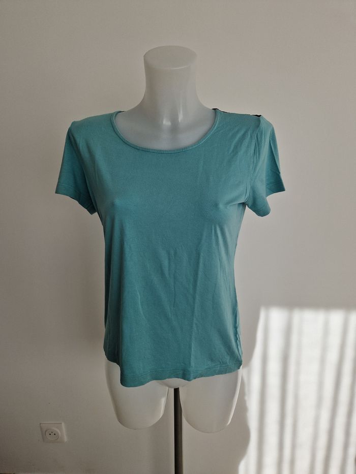 Tee-shirt bleu avec bordage noir dans le dos Armor-Lux