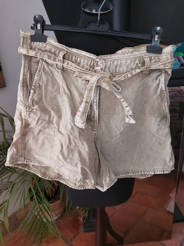Short taille haute