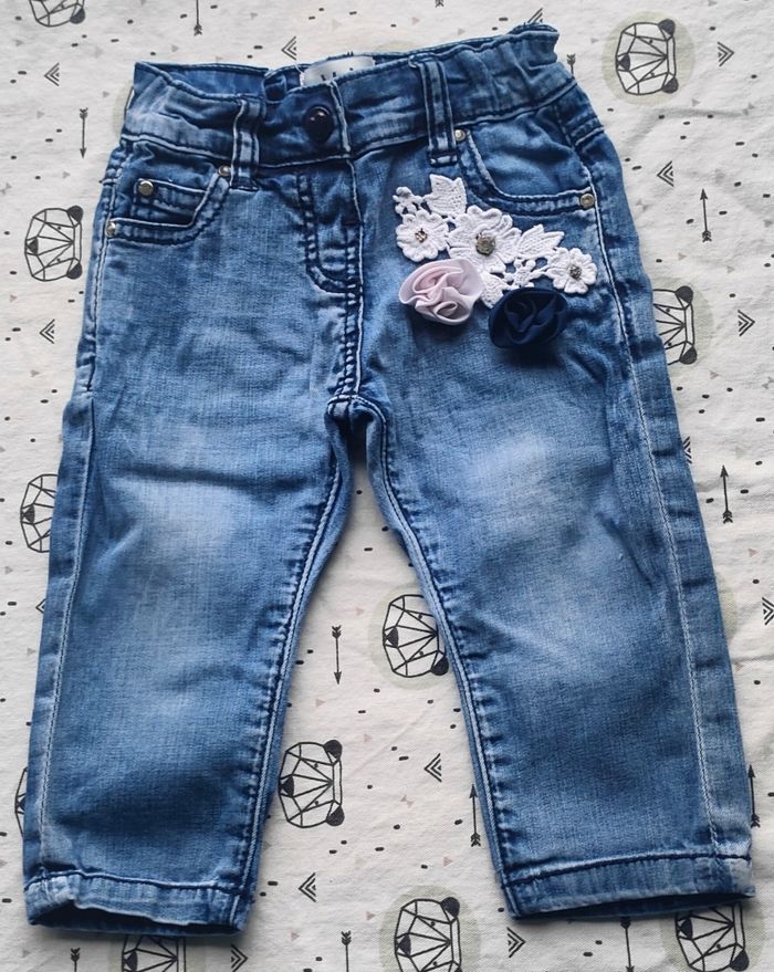 Jean fille taille 9 mois