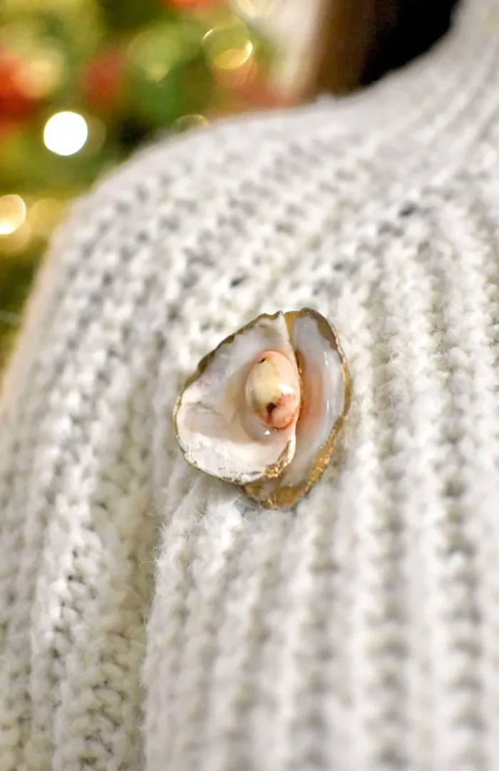 Broche d'huitre avec