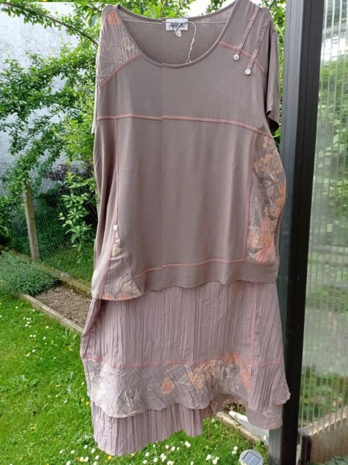 ENSEMBLE AFIBEL HAUT + JUPE Marron.