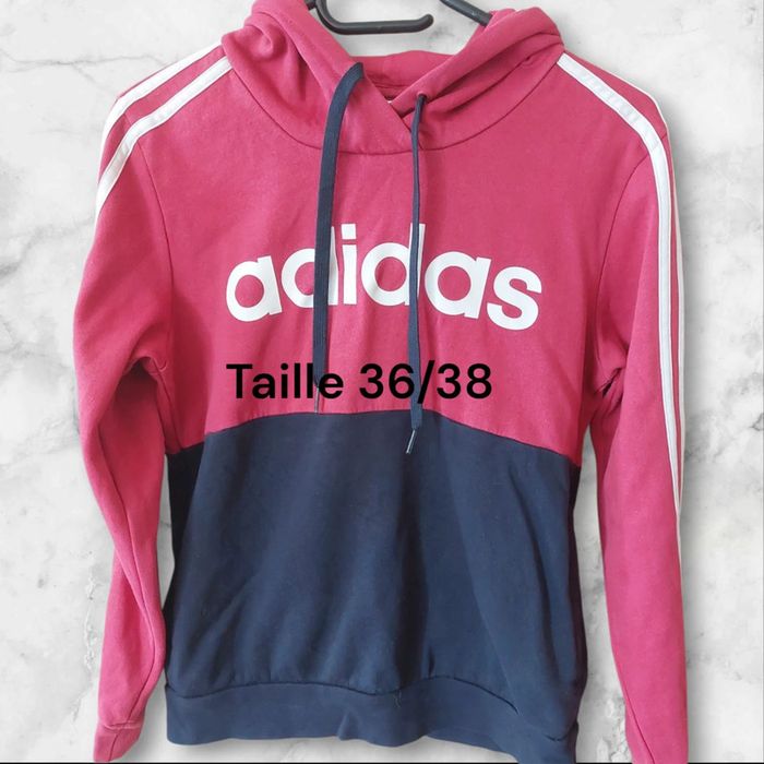 Sweat à capuche T.36/38
