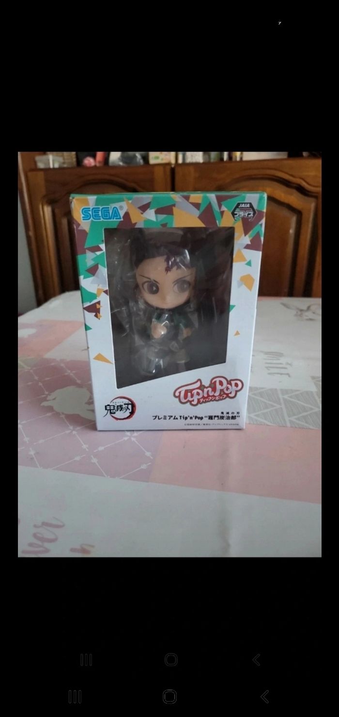 Figurine demon slayer tanjiro  officielle