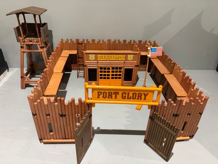 Playmobil Fort Glory Western vintage Cowboy Indien Fort avec tourelle de garde Drapeau US Quartier générale
