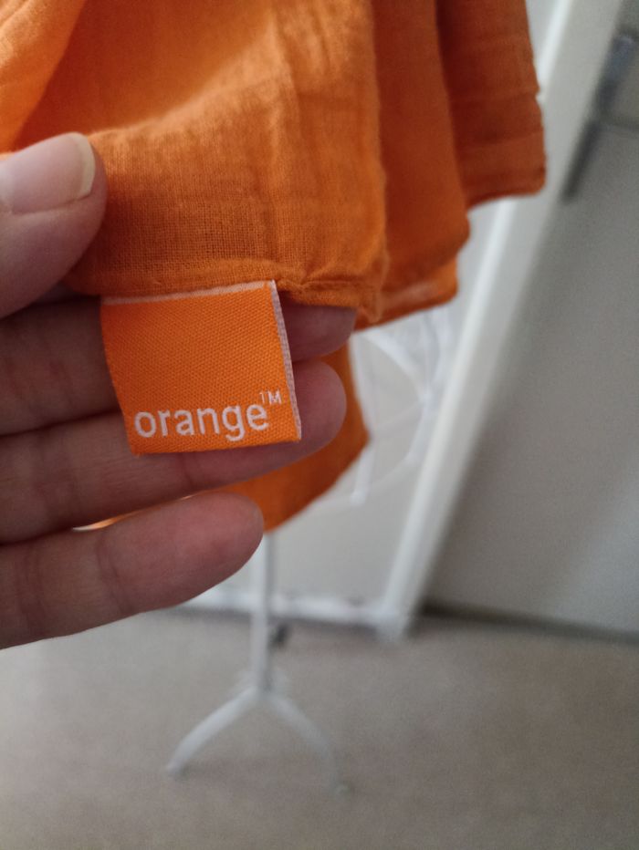 Écharpe "Orange™" éclatante - La touche de couleur qu'il vous faut ! - photo numéro 5