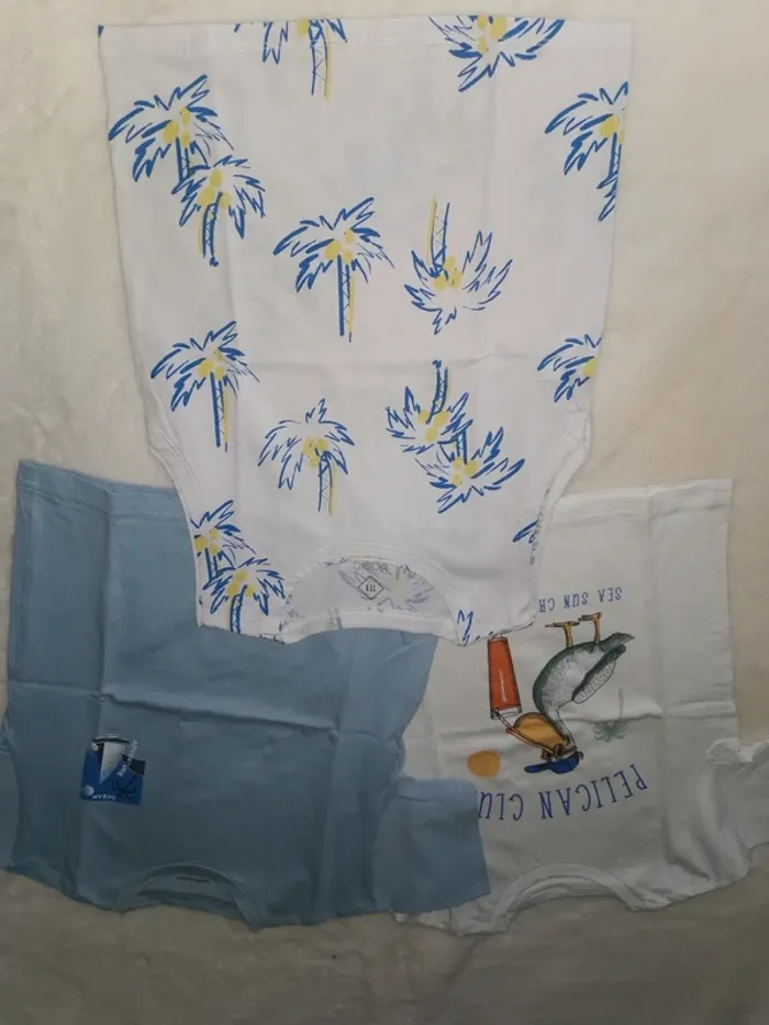 Lot de 3 tee-shirts Taille 4 ans