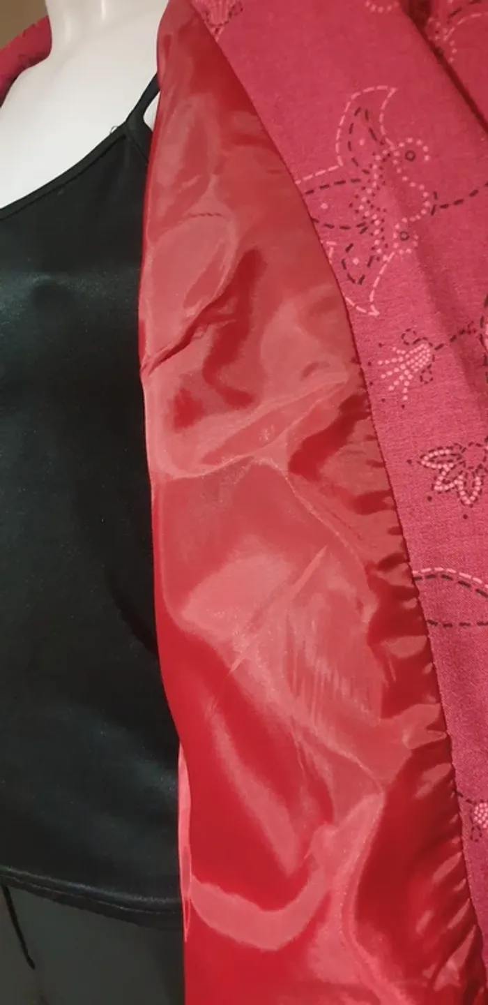 💗 Veste femme rouge motifs floraux 💗 - photo numéro 5