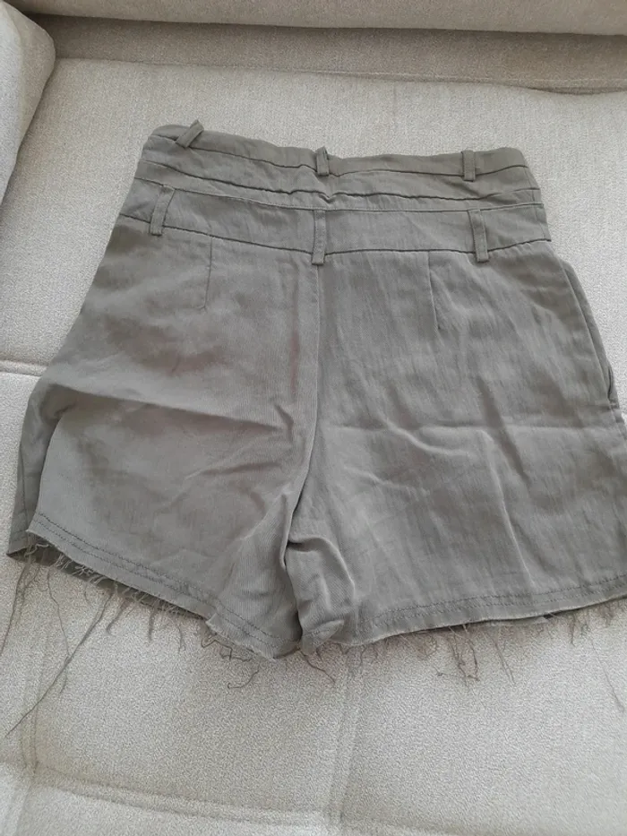 Short bas effiloché Zara - photo numéro 4