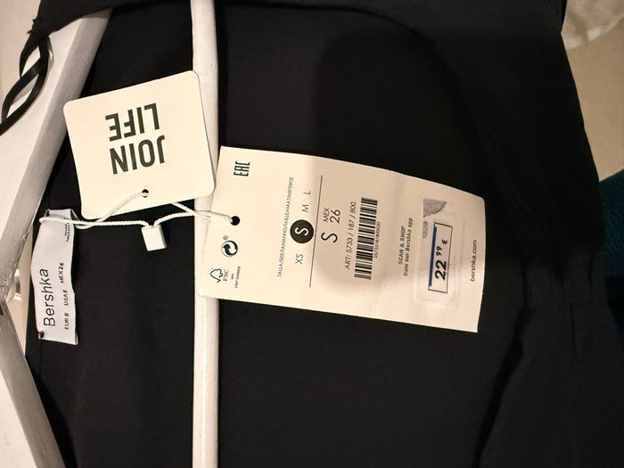 Robe BERSHKA - photo numéro 4