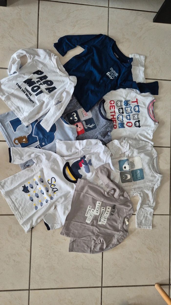 Lot de vêtements taille 12 mois - photo numéro 4