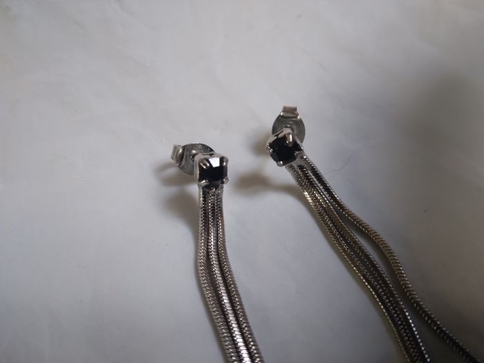 Boucle d'oreilles tombante - photo numéro 4