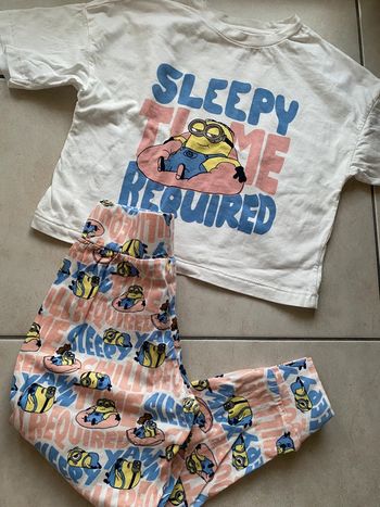 Pyjama fille 4/5 ans Les Minions