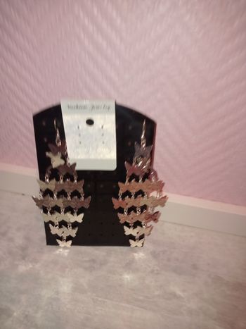 Paire de boucles d'oreilles papillon