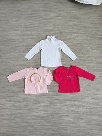 3 tee-shirts bebê 12 mois 