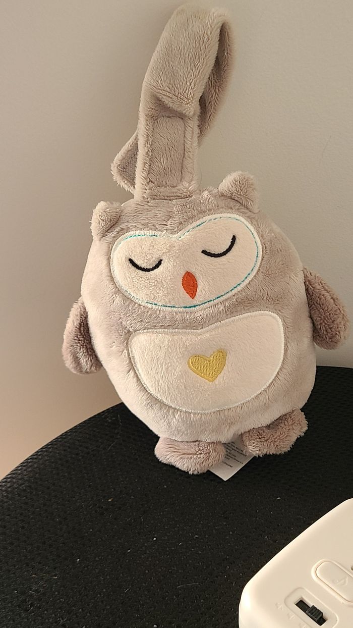Peluche Nomade Veilleuse Musicale Mini GroFriend Ollie la Chouette de Tommee Tippee