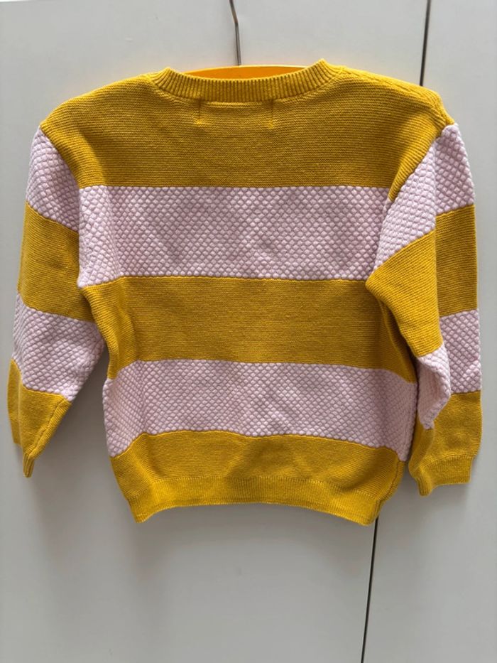 Pull rayé rose et jaune H&M taille 104cm - photo numéro 3