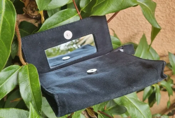Petite pochette Yves saint Laurent neuve - photo numéro 5