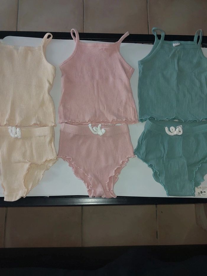 Lot 3 ensembles débardeur/culotte 80 cm - photo numéro 3