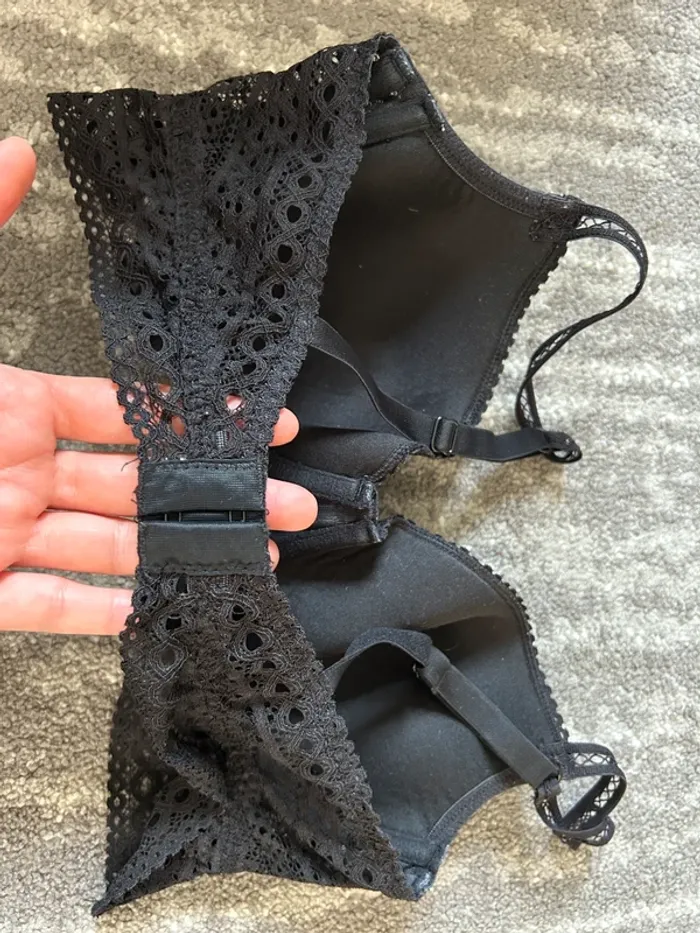 Soutien gorge noir dentelle - photo numéro 4