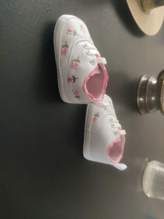 Magnifique paire de chaussures fille - photo numéro 5