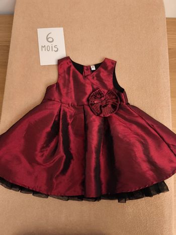 Robe satin 6 mois