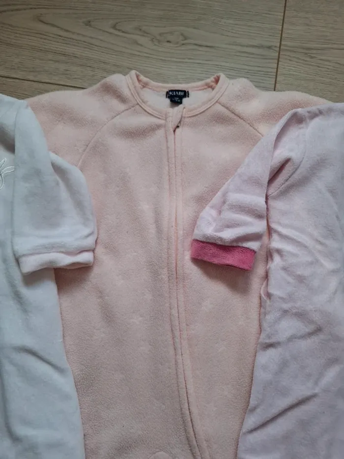 Lot pyjamas bébé 6 mois - photo numéro 3