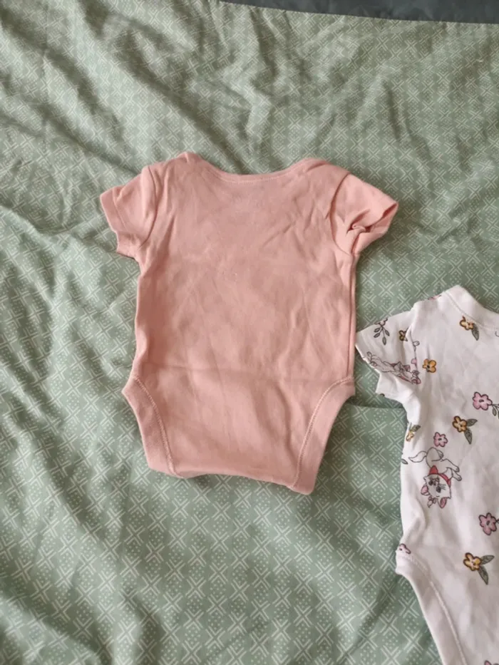 Lot 2 body manche courte Marie 1 mois - photo numéro 2