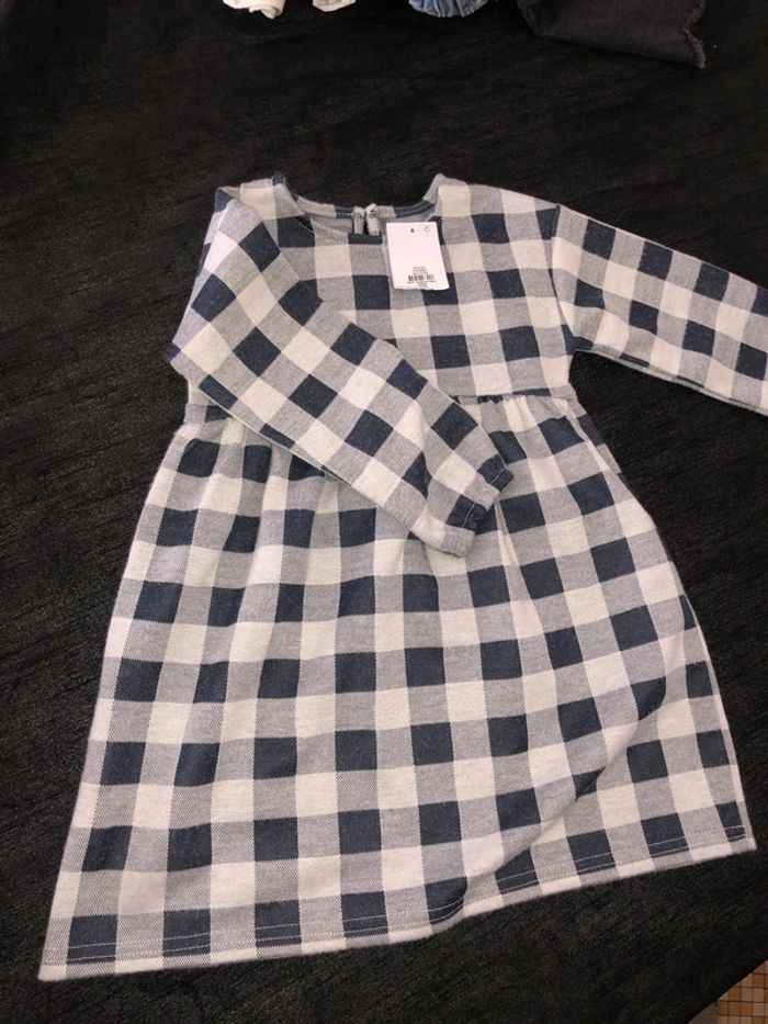 Robe primark neuve - photo numéro 3