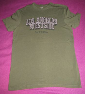 tshirt kaki taille M KIABI