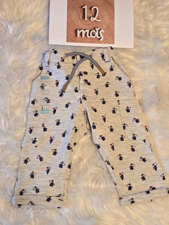 NEUFS  (non portés)🏷🥰😍💙superbe pantalon 12 mois garçon💙💛 - photo numéro 2