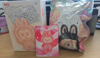 Popmart Big into energy Labubu