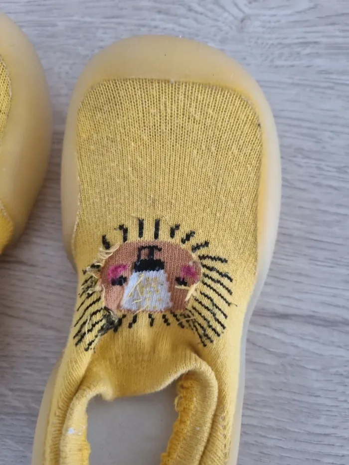 Chaussons anti dérapant 26-27 - photo numéro 4