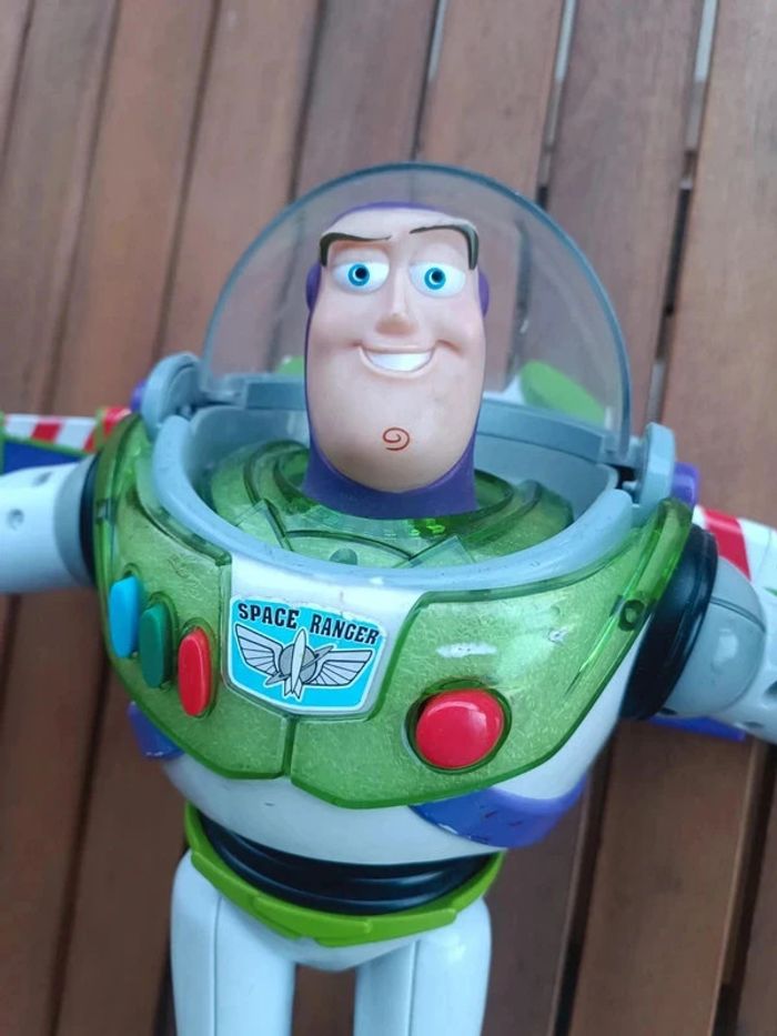 Grande figurine environ 30cm Buzz l'éclair toy story - photo numéro 2