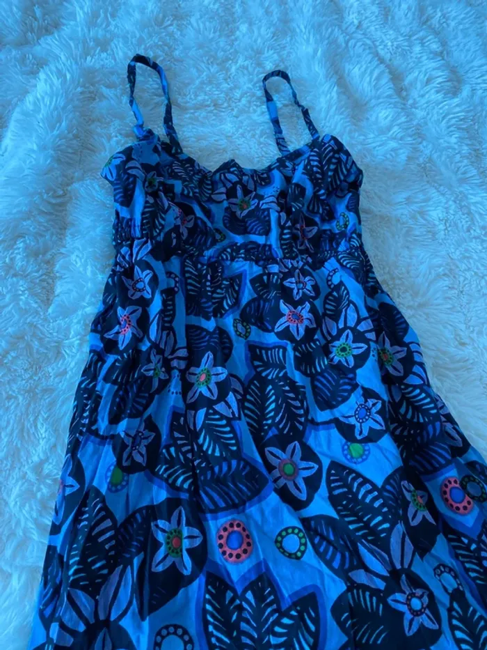 Jolie robe fleurie à bretelles taille S/M - photo numéro 2