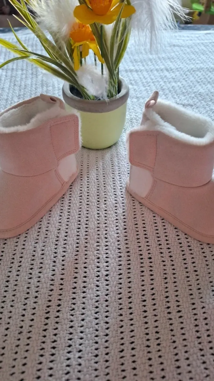 Chaussures Bébés 6-9Mois - photo numéro 2